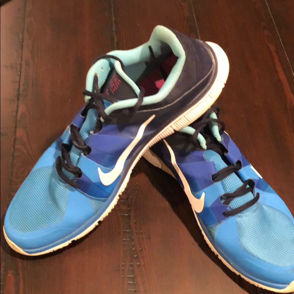 Nike Free Run gently used